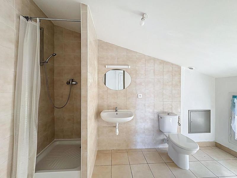 Appartement - 64 m² - 2 pièces