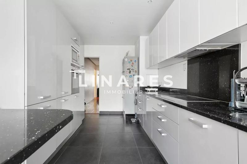 Appartement - 97 m² - 3 pièces