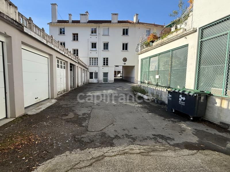 Bureau - 300 m² - 3 pièces