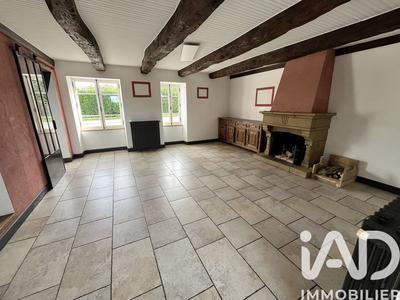 Maison - 152 m² - 7 pièces