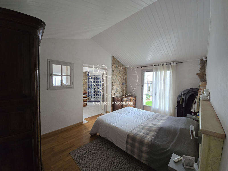 Maison - 296 m² - 8 pièces