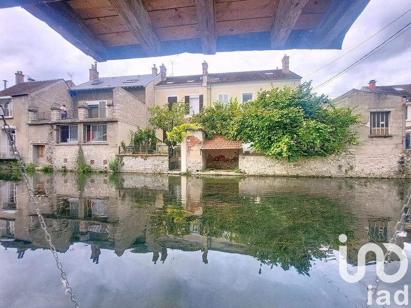 Maison - 152 m² - 9 pièces