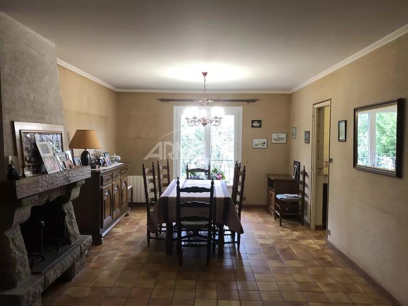 Maison - 113 m² - 8 pièces