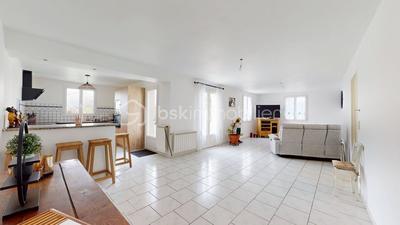 Maison - 90 m² - 4 pièces