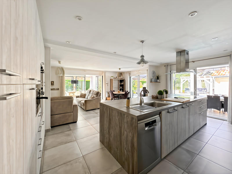 Villa - 160 m² - 6 pièces