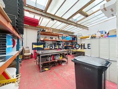 Local commercial - 127 m²