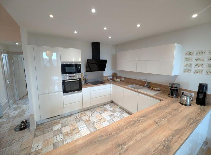 Appartement - 106 m² - 4 pièces