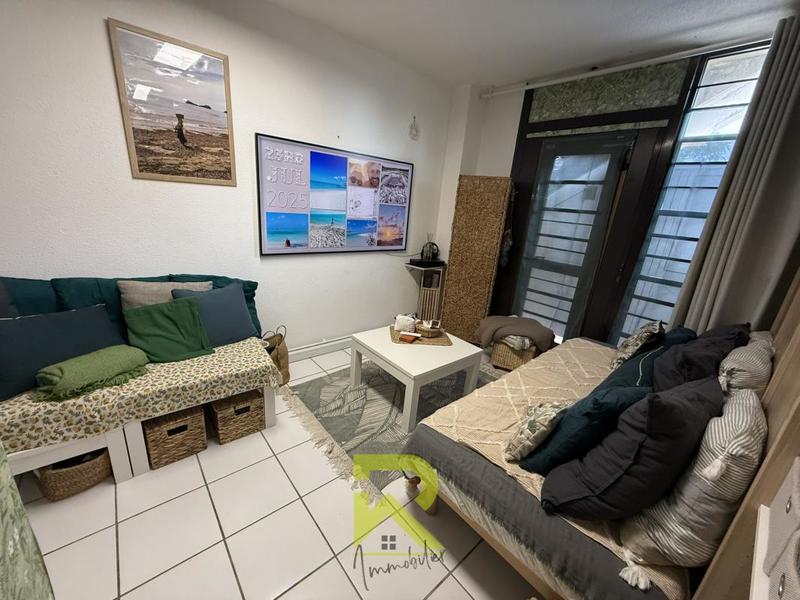 Local commercial - 151 m² - 2 pièces