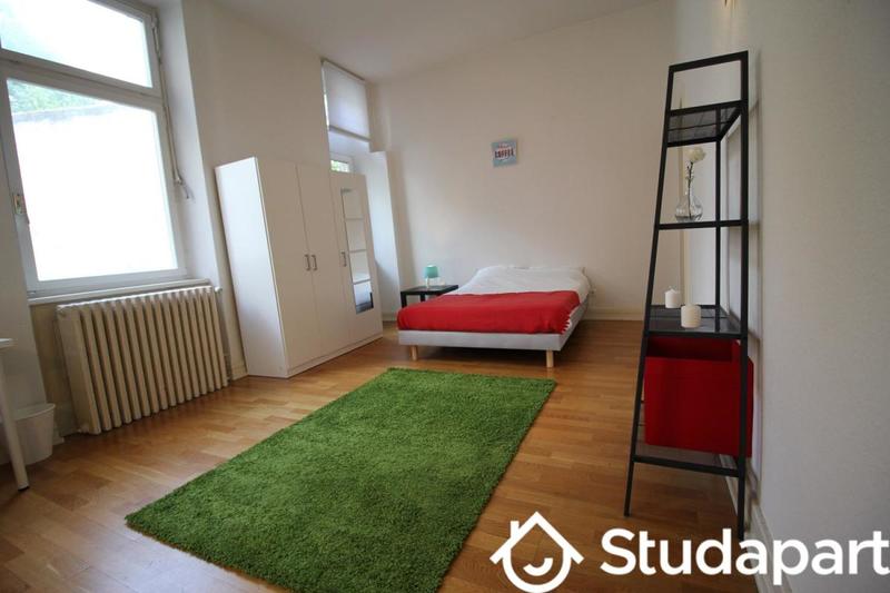 Chambre - 13 m² - 1 pièce