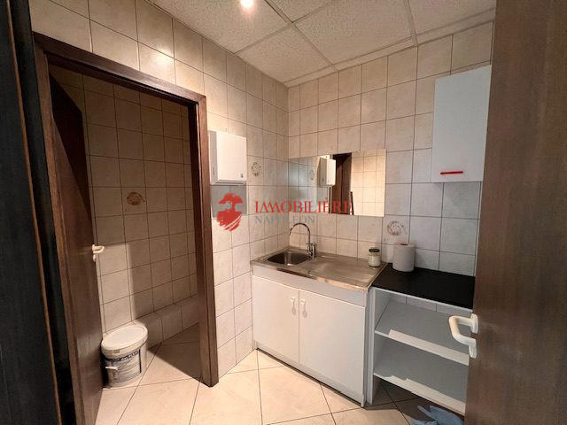 Local commercial - 109 m²