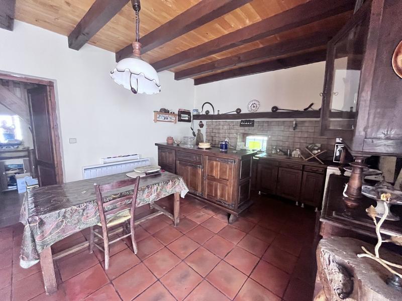 Maison traditionnelle - 200 m² - 9 pièces