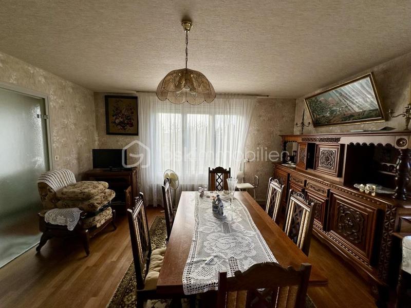 Pavillon - 110 m² - 5 pièces