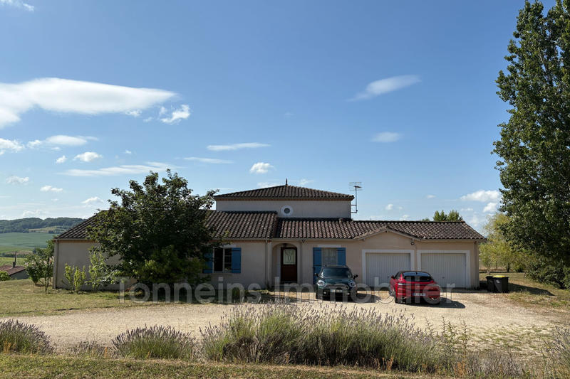 Maison - 196 m² - 5 pièces