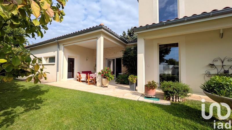 Maison - 218 m² - 6 pièces