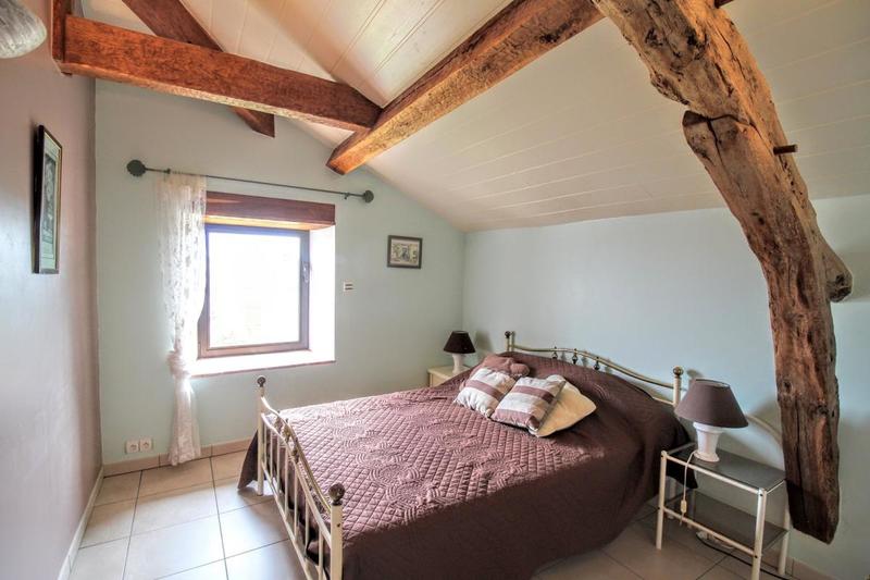 Maison - 295 m² - 10 pièces