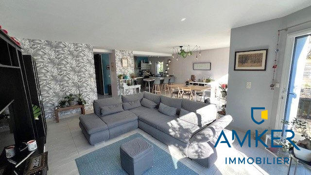 Maison - 139 m² - 6 pièces
