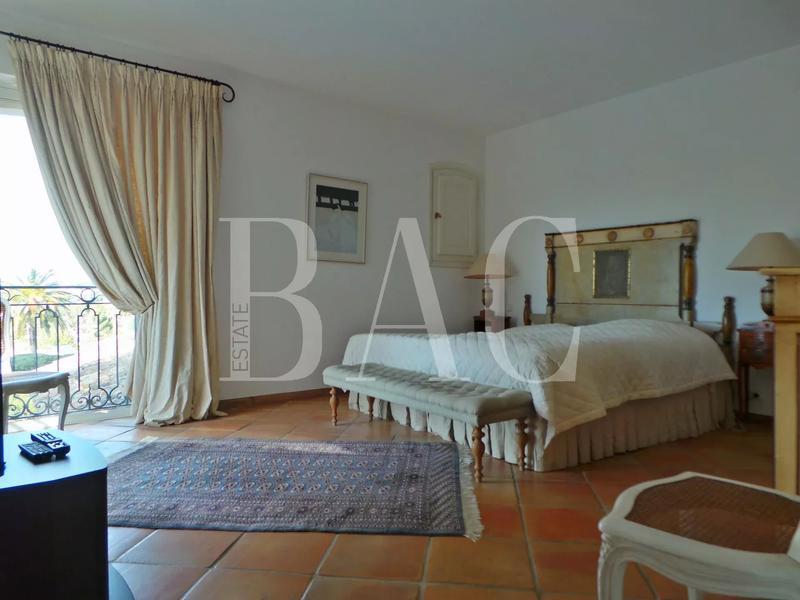 Villa - 420 m² - 14 pièces