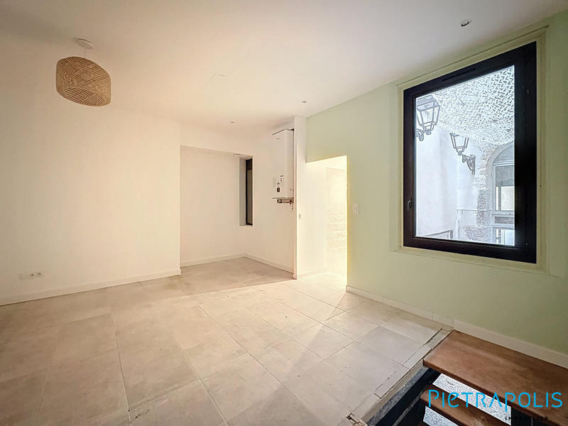 Appartement - 100 m² - 5 pièces