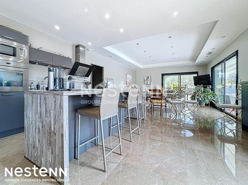 Maison - 122 m² - 5 pièces