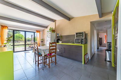 Maison - 220 m² - 8 pièces