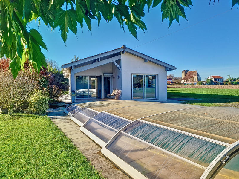 Maison - 94 m² - 4 pièces