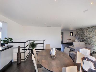 Villa - 193 m² - 3 pièces