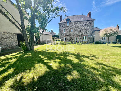 Maison - 214 m² - 5 pièces