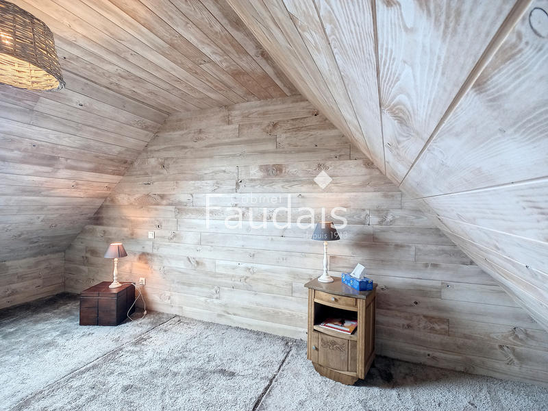 Maison - 104 m² - 5 pièces