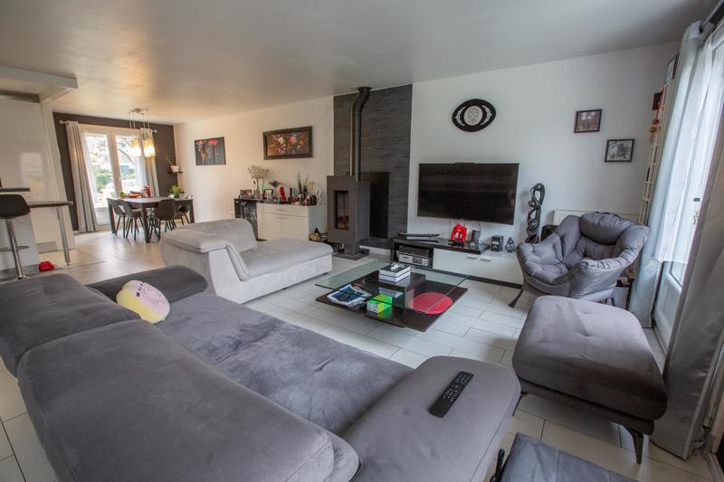 Maison - 140 m² - 6 pièces