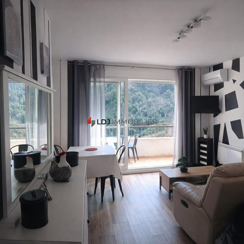 Appartement - 27 m² - 27 pièces