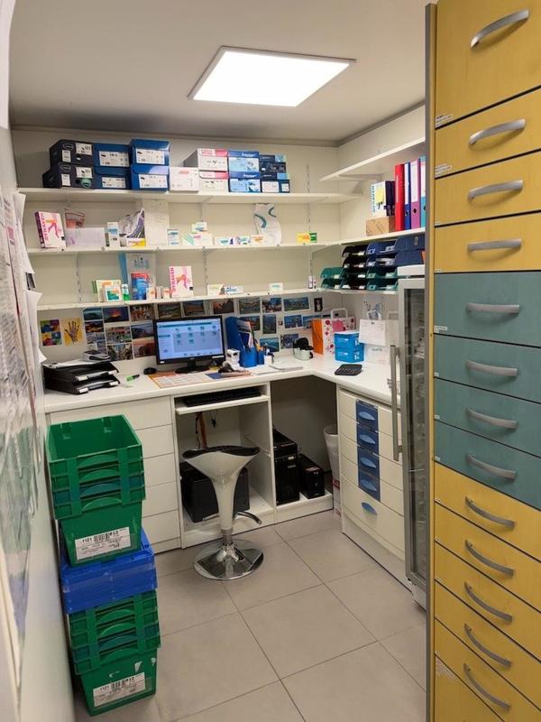 Local commercial - 94 m² - 3 pièces