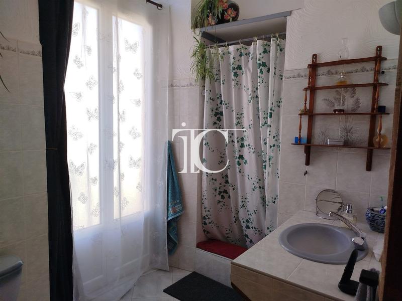 Maison en pierre - 207 m² - 6 pièces