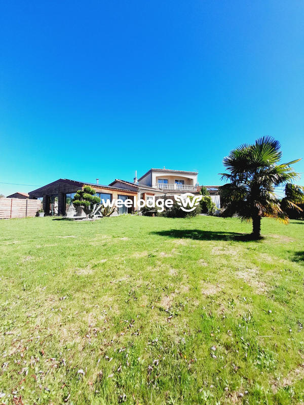 Maison - 140 m² - 4 pièces