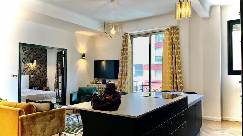 Appartement - 92 m² - 4 pièces