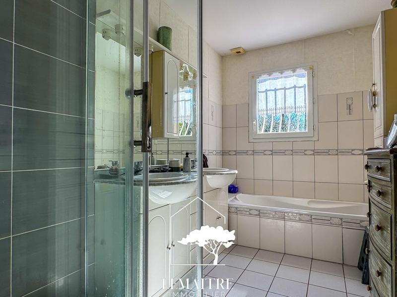 Maison - 135 m² - 5 pièces