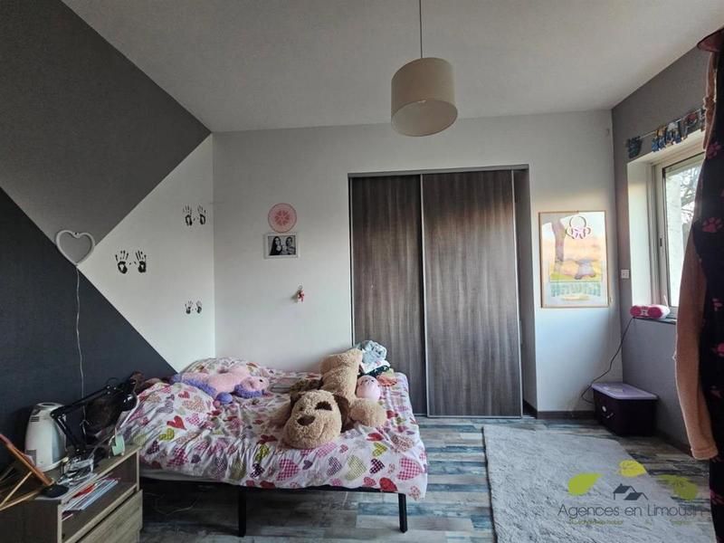 Maison - 180 m² - 7 pièces