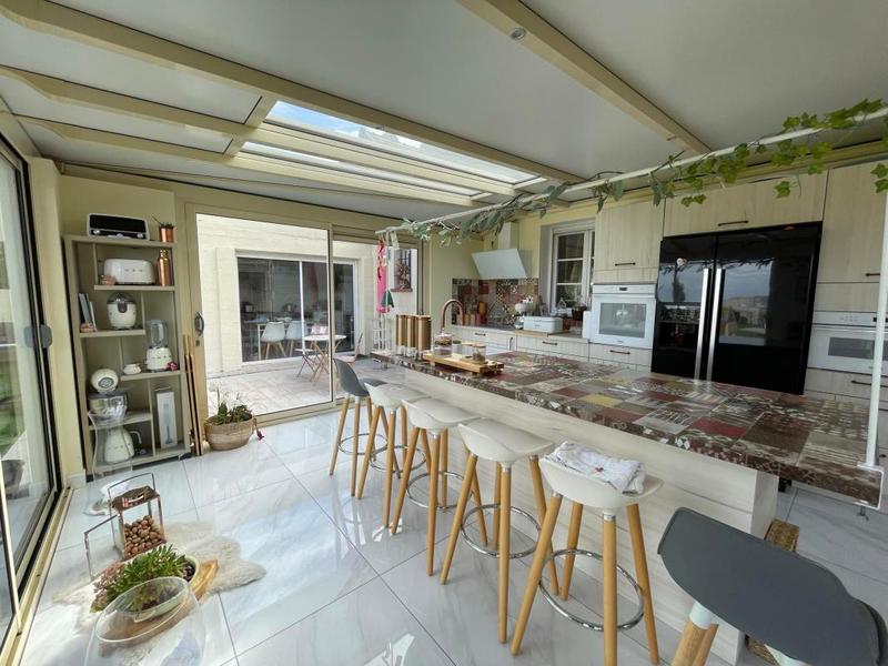 Maison - 170 m² - 5 pièces