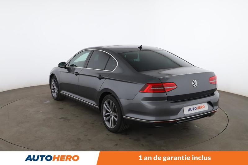 Volkswagen Passat 1.4 Tsi Act BlueMotion Tech Carat Dsg7 150 ch