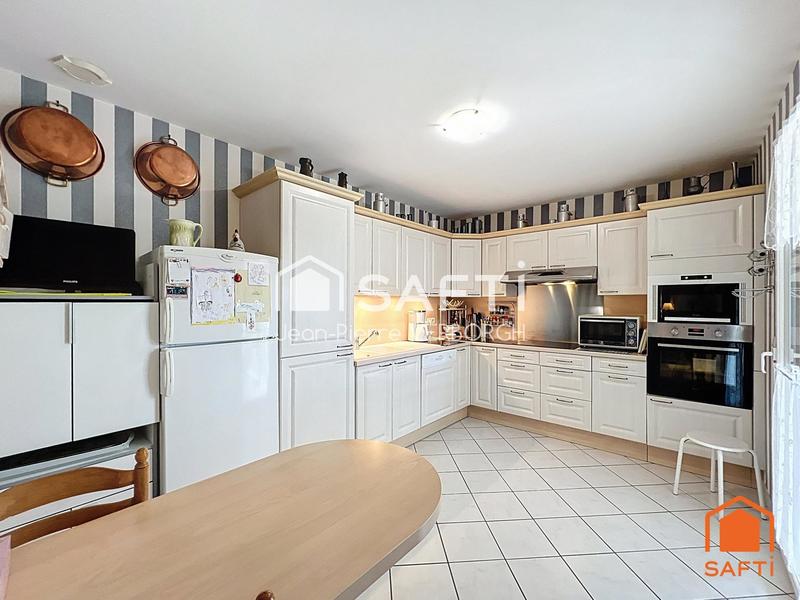 Maison - 110 m² - 6 pièces