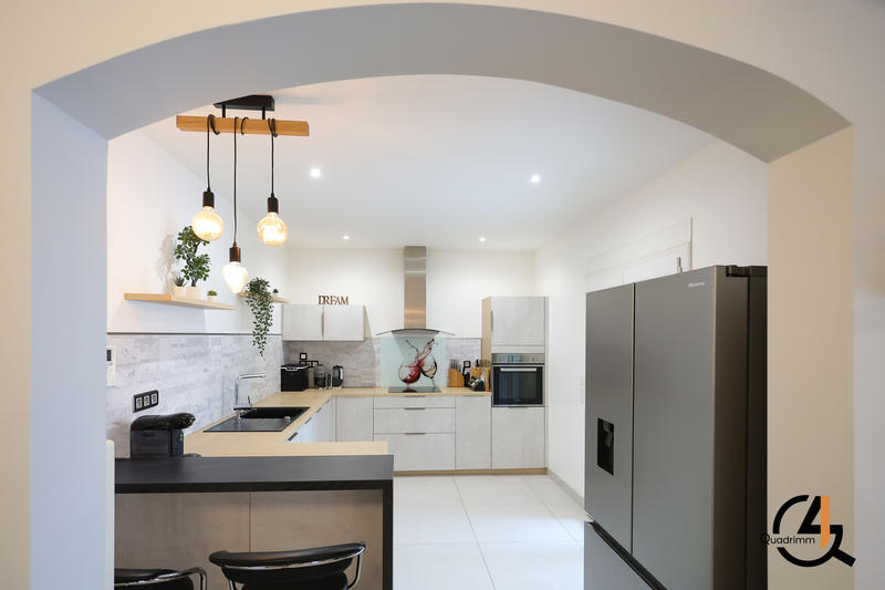 Appartement - 130 m² - 5 pièces