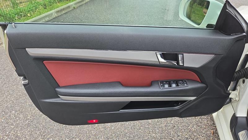 Mercedes Classe E 2.1 250 Cdi 204 BlueEfficiency Amg Executive - Automatique Toit ouvrant