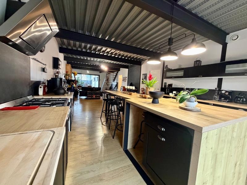 Maison - 151 m² - 6 pièces