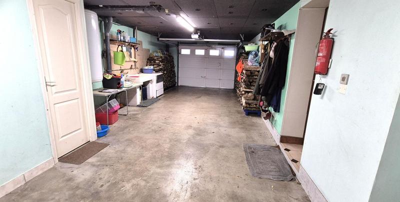 Maison - 177 m² - 7 pièces