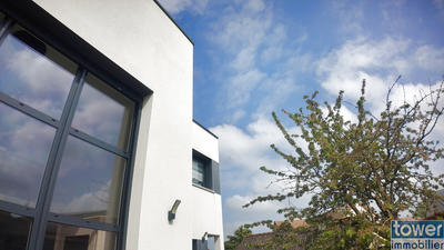 Maison - 203 m² - 7 pièces