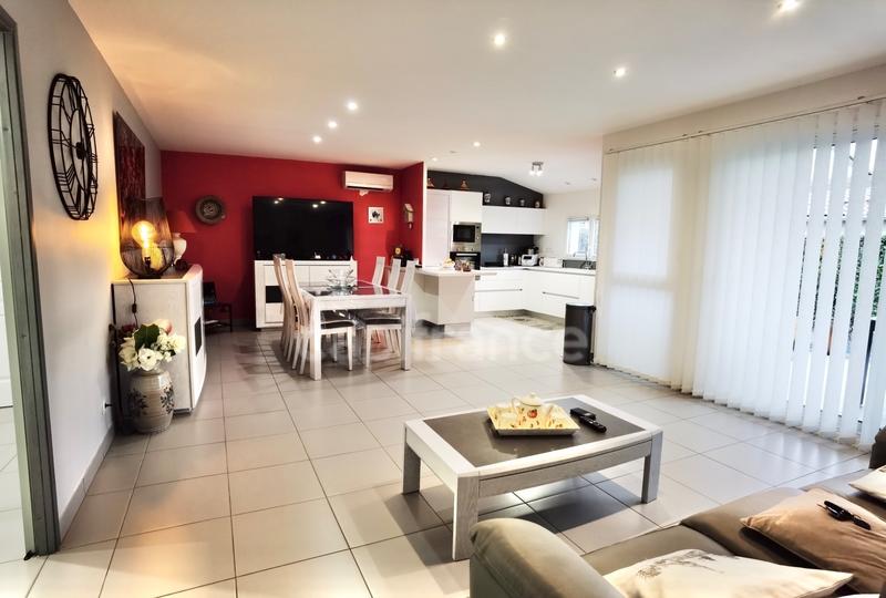 Maison - 85 m² - 3 pièces