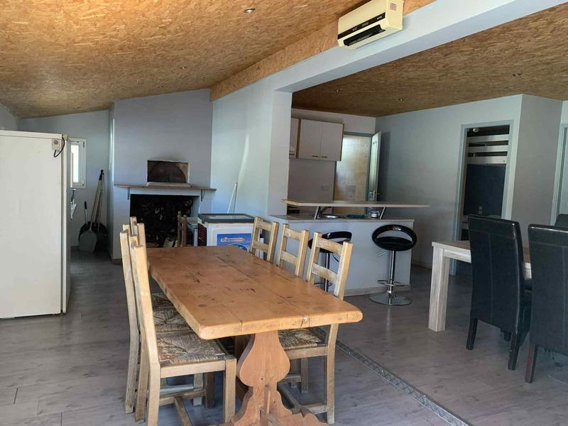 Propriété - 203 m² - 7 pièces