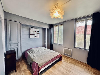 Maison - 88 m² - 7 pièces