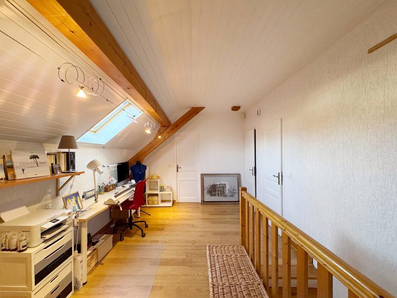 Maison - 200 m² - 5 pièces