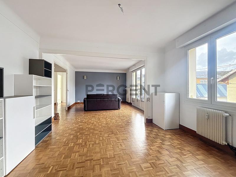 Appartement - 86 m² - 4 pièces
