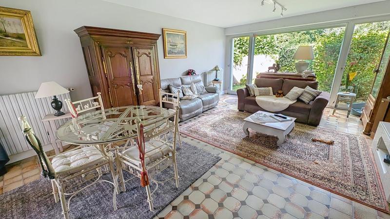 Maison - 160 m² - 8 pièces